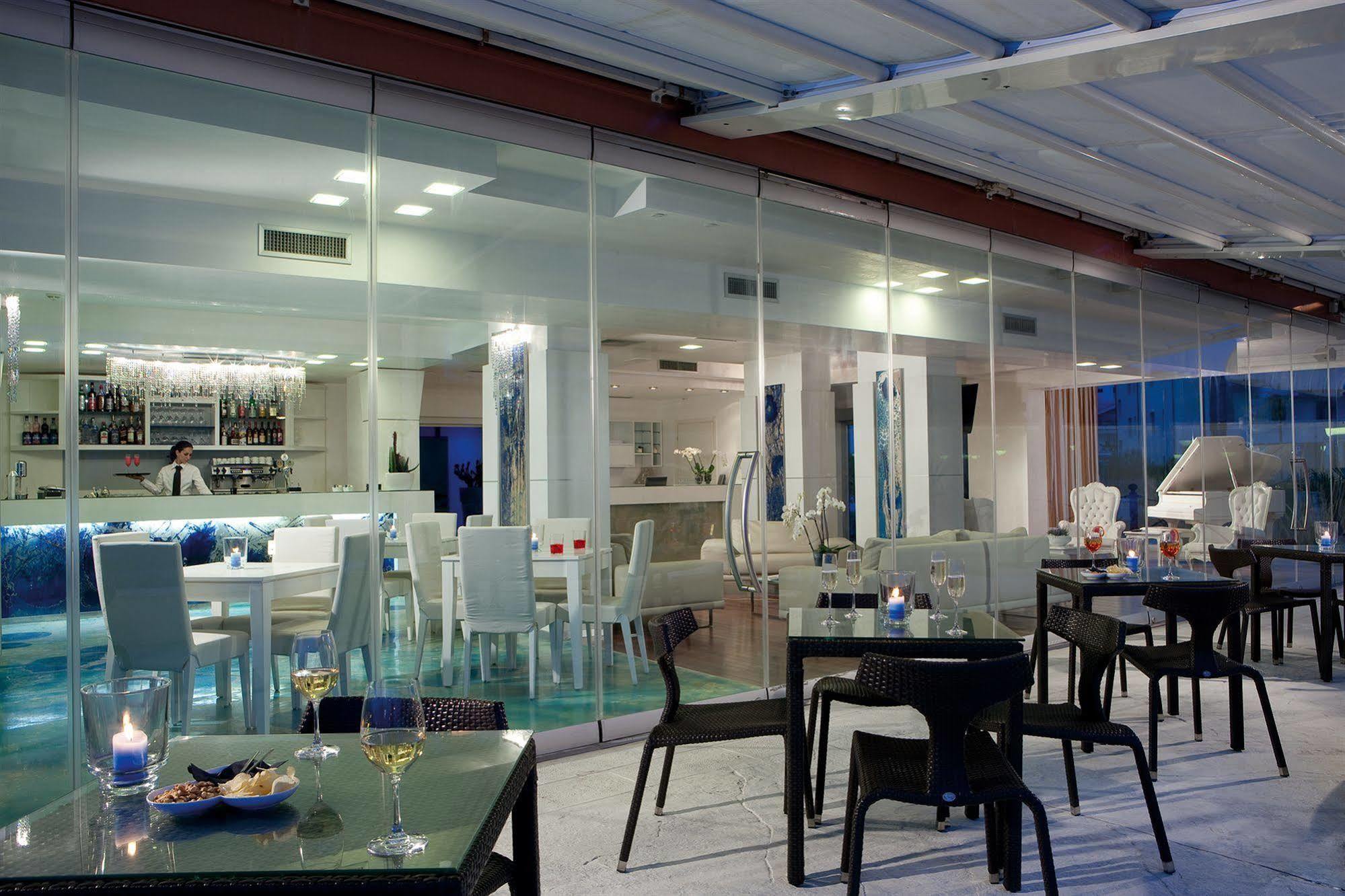 Adriatic Palace Hotel Lido di Jesolo Kültér fotó