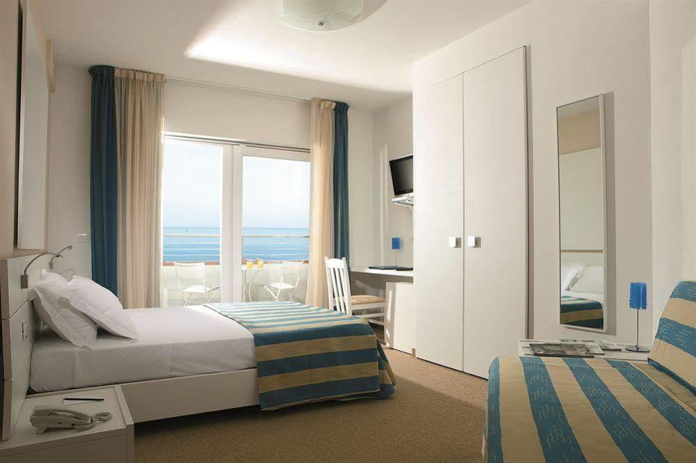 Adriatic Palace Hotel Lido di Jesolo Kültér fotó